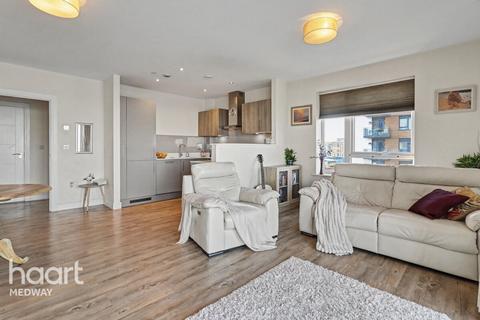 2 bedroom flat for sale, Pegasus Way, GILLINGHAM
