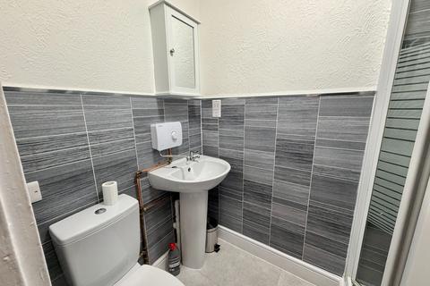 1 bedroom flat to rent, Morgan Avenue, Torquay
