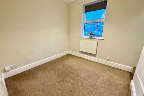 1 bedroom flat to rent, Morgan Avenue, Torquay