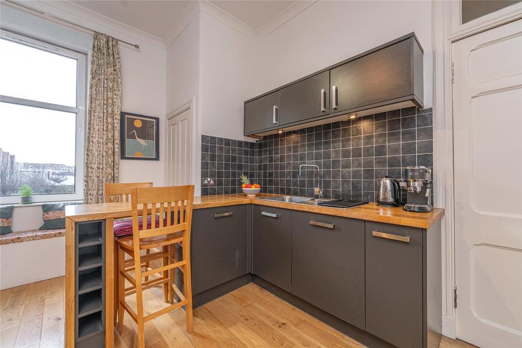 Kitchen Alt
