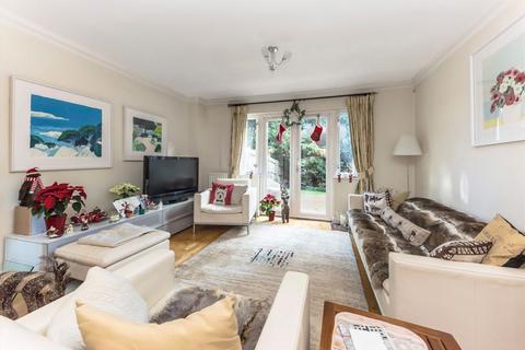 2 bedroom house to rent, Southlands Drive, London SW19