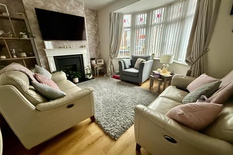 2 bedroom semi-detached house for sale, Park Crescent, Darlington