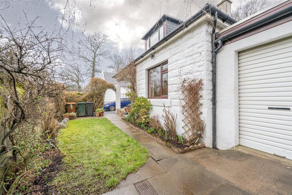 Front Garden Alt