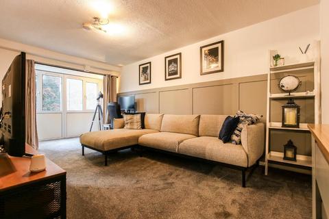 2 bedroom apartment for sale, Hadrian Court, Killingworth, NE12