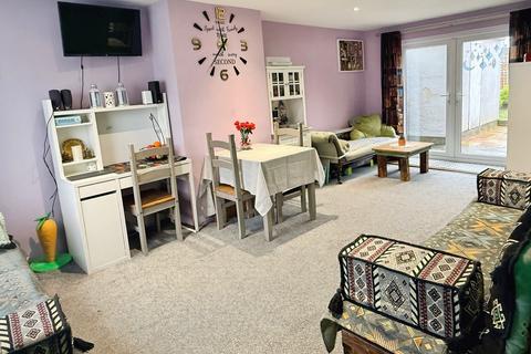 3 bedroom terraced house for sale, Bowhill Grove, Thurnby Lodge, LE5