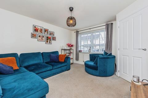 3 bedroom terraced house for sale, Dawlish Close, Greater Manchester SK14