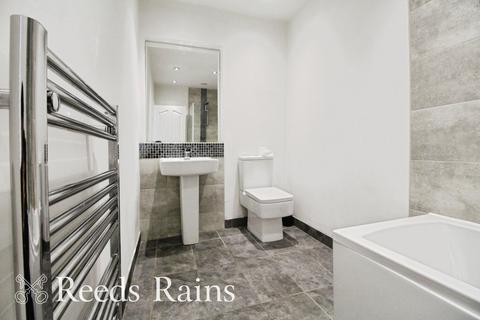 undefined, West Bond Street, Cheshire SK11