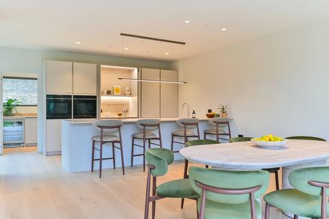 5 bedroom detached house for sale, Cordelia Close, Blackheath, London, SE3