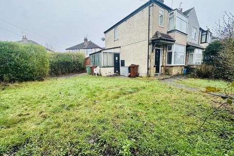3 bedroom townhouse for sale, Victoria Road, Pudsey, West Yorkshire, LS28 7SW