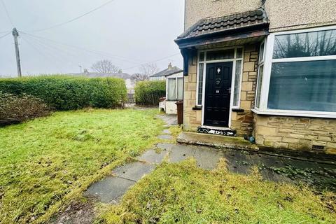 3 bedroom townhouse for sale, Victoria Road, Pudsey, West Yorkshire, LS28 7SW