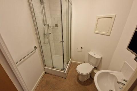 2 bedroom flat to rent, Derby Road, Nottingham NG7