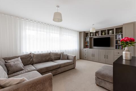 4 bedroom detached house for sale, Carisbrooke Road, St. Albans, Hertfordshire, AL2