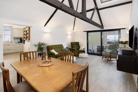 2 bedroom property for sale, Regent Street, Teignmouth, TQ14