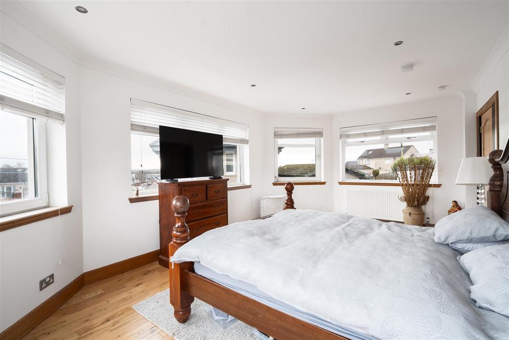 Bedroom.one.jpg