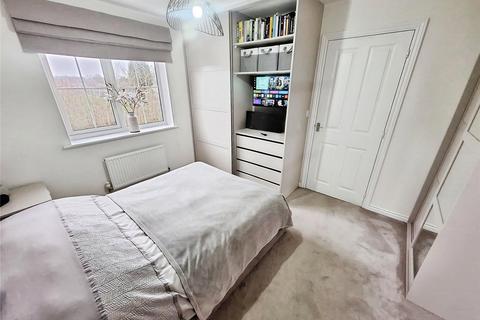 3 bedroom detached house for sale, Lower Farm Way, Warwickshire CV10