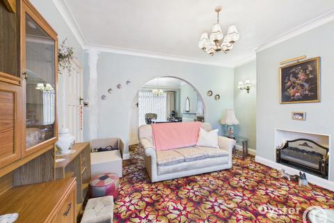 3 bedroom semi-detached house for sale, Ravenscraig Road, London, N11