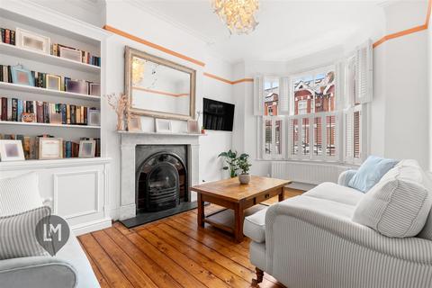 4 bedroom house for sale, Mount Road, London