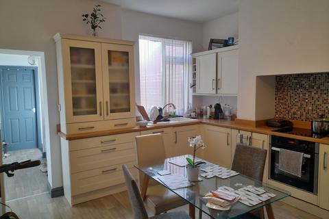 undefined, Castleford, WF10