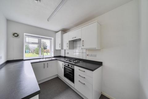 2 bedroom flat for sale, Tupwood Lane, Caterham CR3