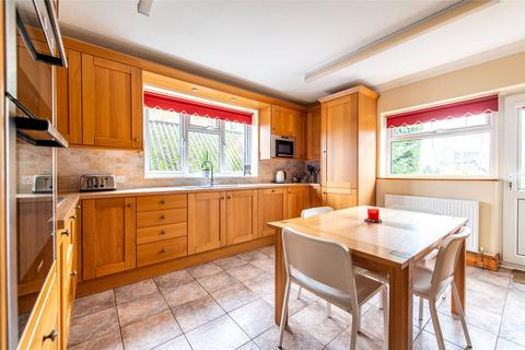 4 bedroom detached house for sale, Maidstone Road, Rainham, Kent, ME8