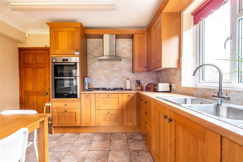 4 bedroom detached house for sale, Maidstone Road, Rainham, Kent, ME8
