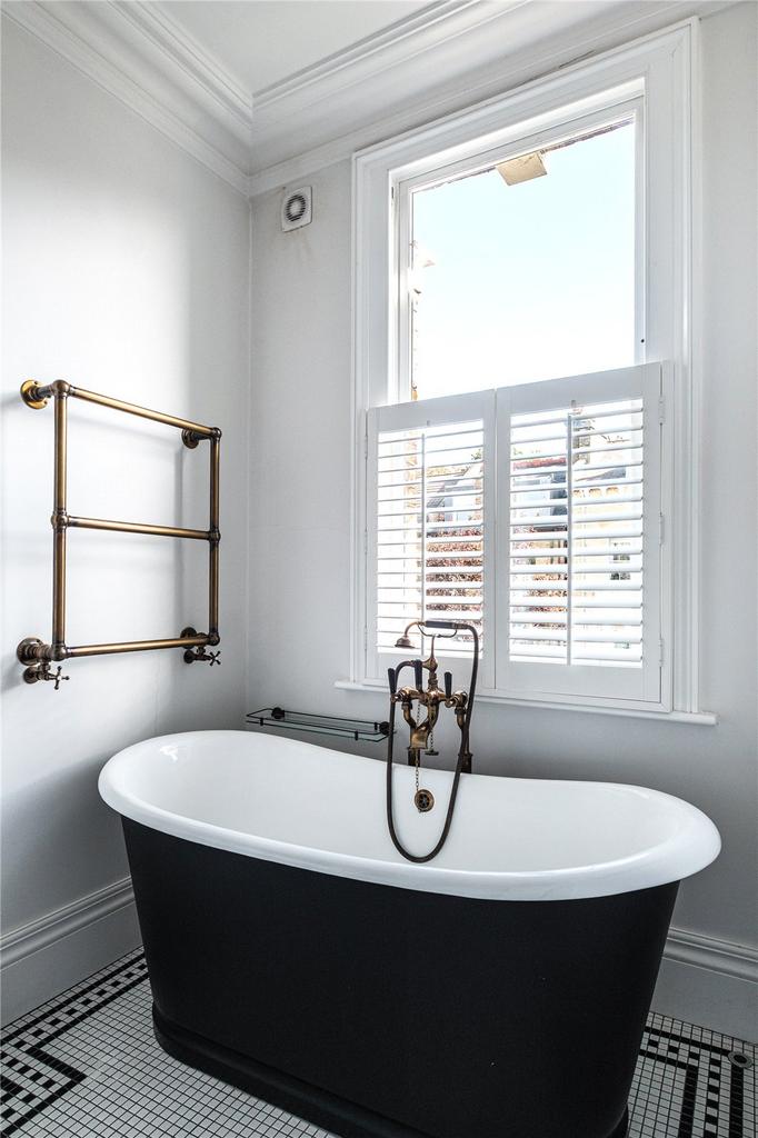 En Suite Detail