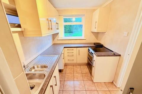 2 bedroom flat to rent, Aldridge Road, Streetly, Sutton Coldfield