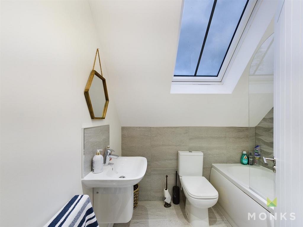 Bathroom.jpg