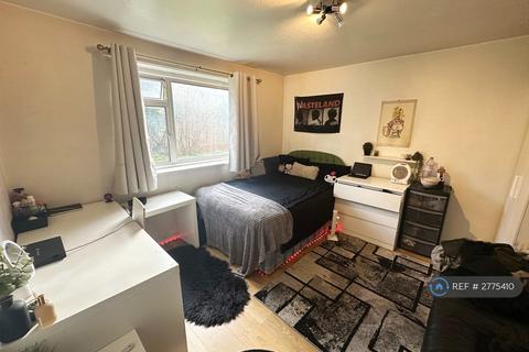 undefined, Dolphin Close, Surbiton, KT6