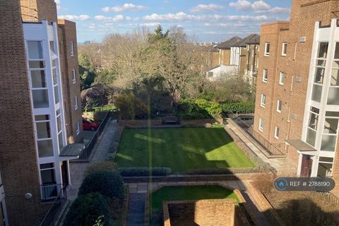 undefined, Matthias Court, Richmond, TW10