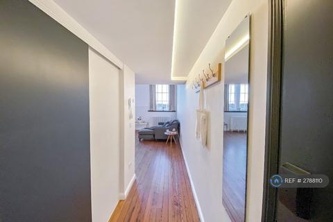 1 bedroom flat to rent, Mcdonald Road, Edinburgh, EH7