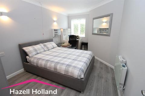 1 bedroom flat for sale, Oakleigh Close, Swanley