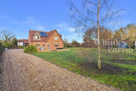undefined, West End, Saxlingham Thorpe