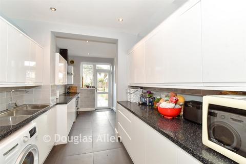 3 bedroom terraced house for sale, Brockham Drive, Ilford IG2