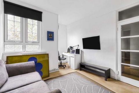 undefined, Tooley Street, London SE1