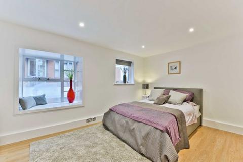 undefined, Horselydown Lane, London SE1