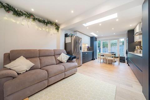2 bedroom house for sale, Arch Road, Walton-On-Thames KT12