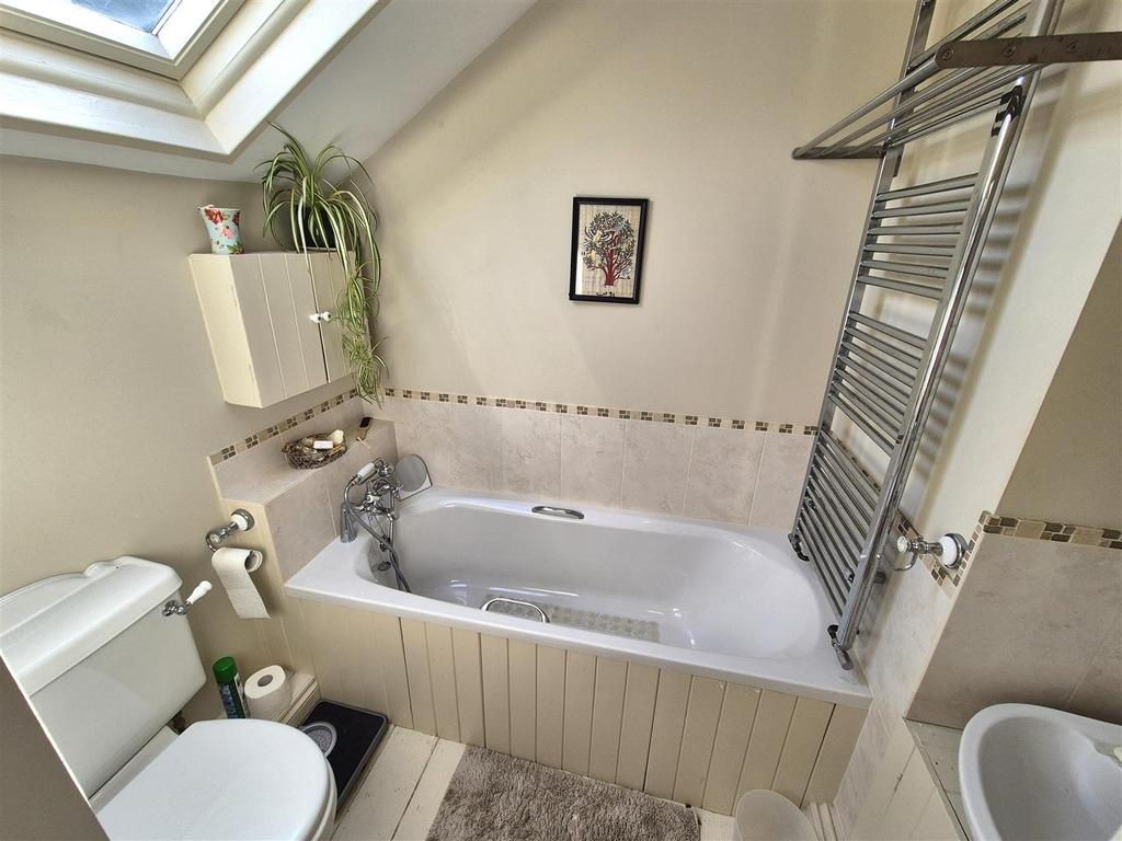 En suite bathroom