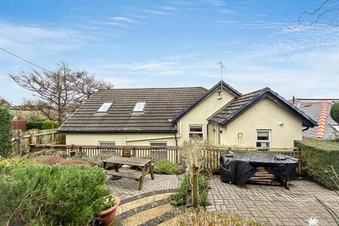 4 bedroom detached house for sale, Retreat Road, Penally, Tenby