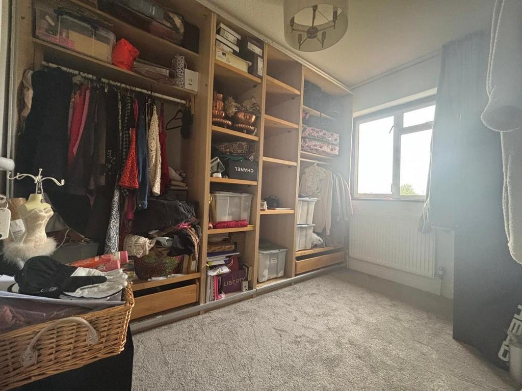 Walk-in wardrobe