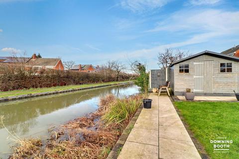 3 bedroom semi-detached house for sale, Treasure Close, Tamworth B77