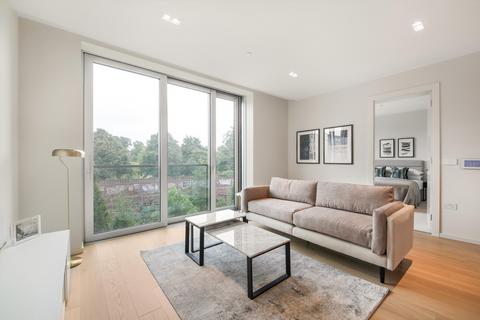 3 bedroom flat to rent, Lillie Square, London SW6