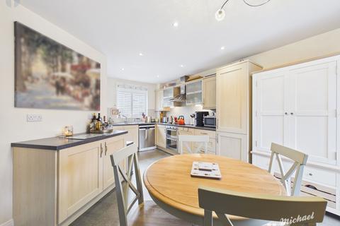 4 bedroom semi-detached house for sale, Emmett Drive, Aylesbury