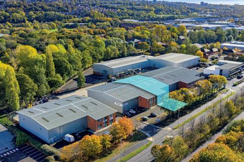 Warehouse to rent, Kingsway North Gateshead NE11 0JH