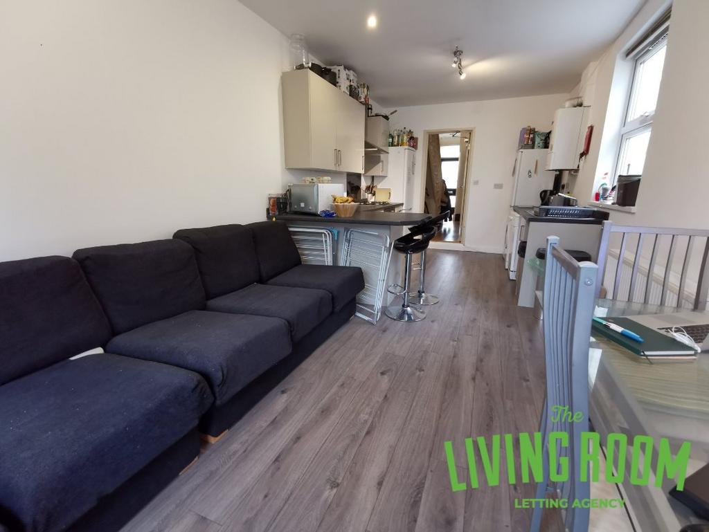 Lounge 1