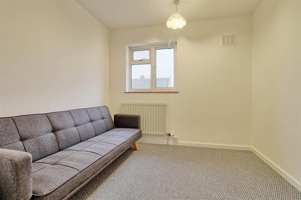 Bedroom 3.jpg