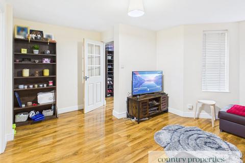 3 bedroom terraced house for sale, Woodhall Lane, WELWYN GARDEN CITY, AL7