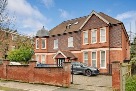 3 bedroom flat for sale, Eaton Rise, London W5