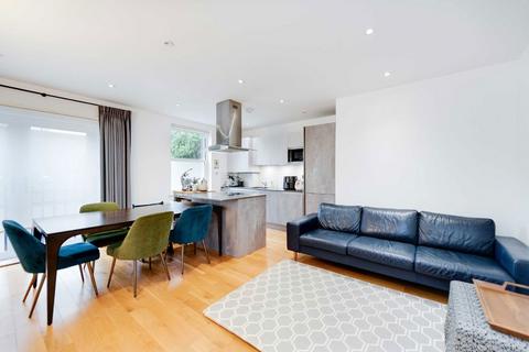 3 bedroom flat for sale, Eaton Rise, London W5