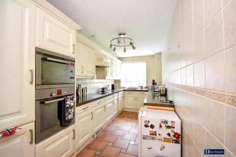 undefined, Buckingham Close, Emerson Park, Hornchurch, RM11
